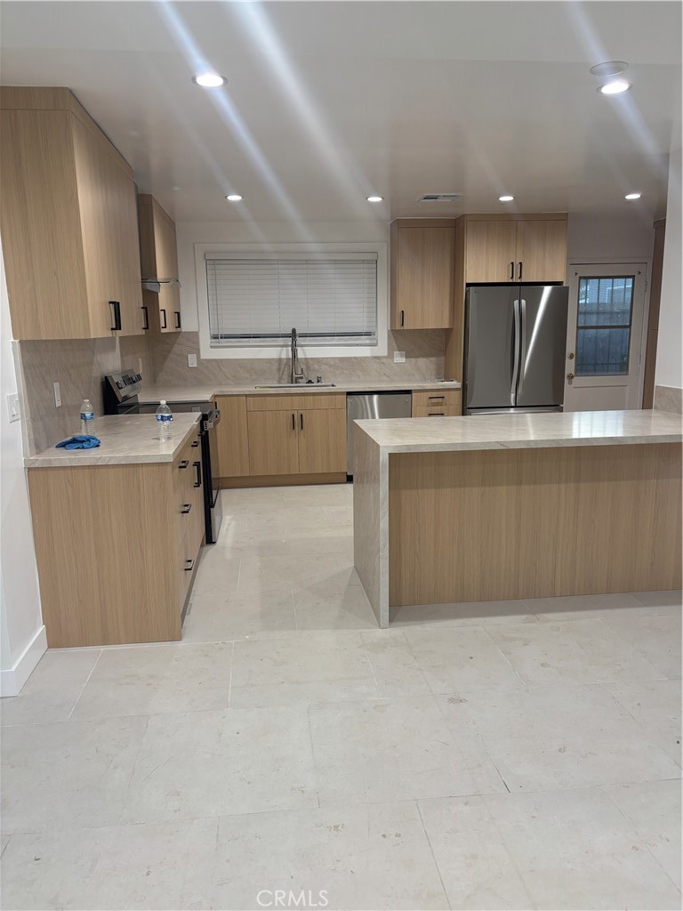 23453 Mobile Property Photo 3