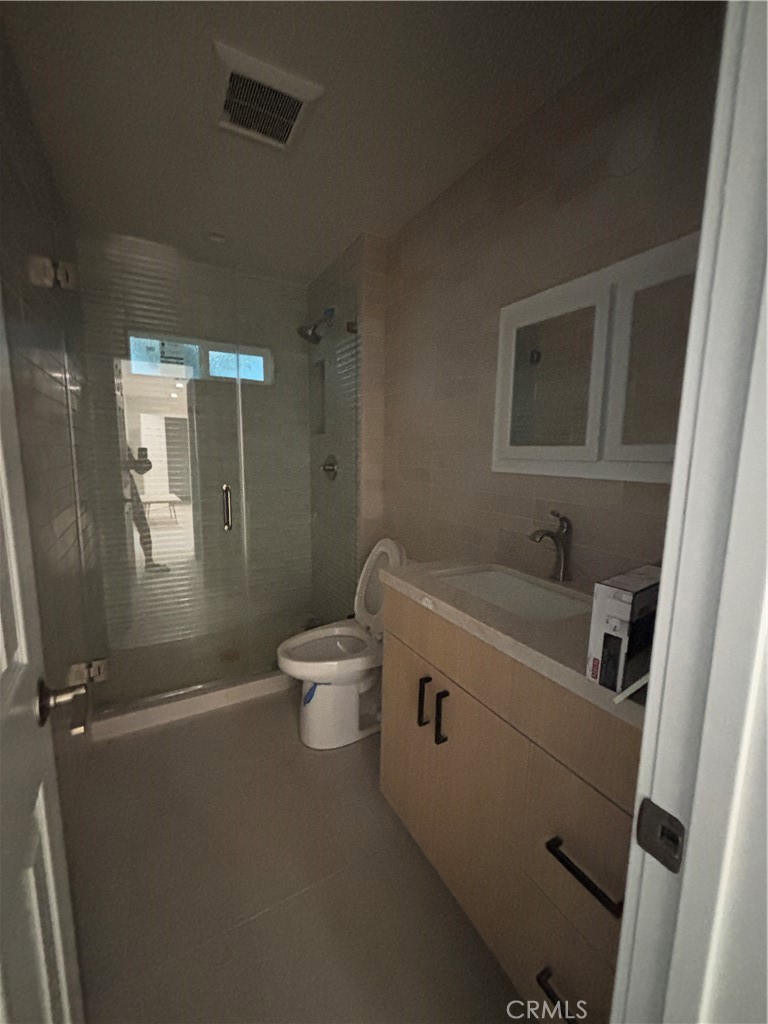 23453 Mobile Property Photo 4