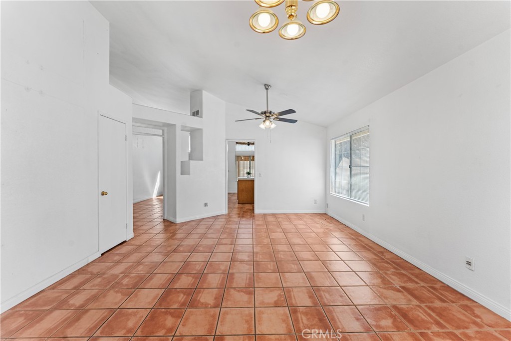 5546 Laurel Avenue Property Photo 7
