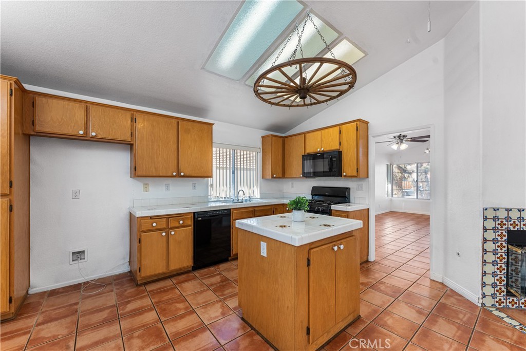 5546 Laurel Avenue Property Photo 12