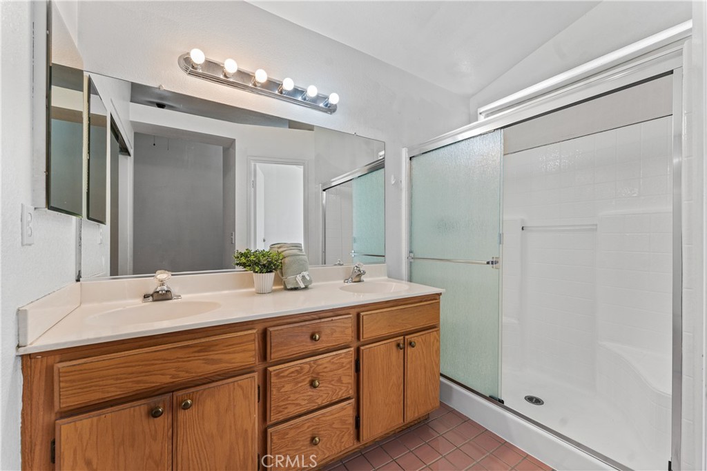 5546 Laurel Avenue Property Photo 25