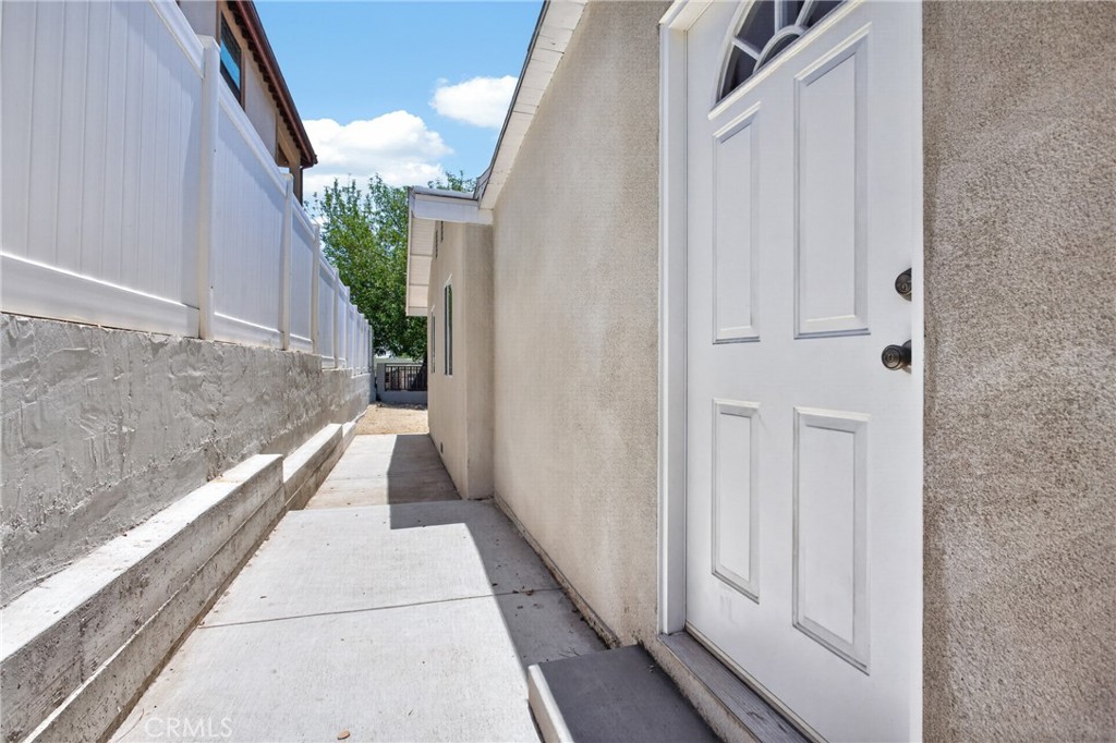13247 Raven Street Property Photo 2