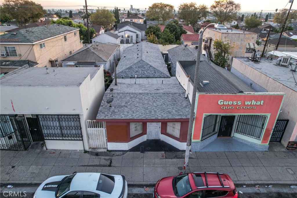 5724 E Beverly Boulevard Property Photo 3