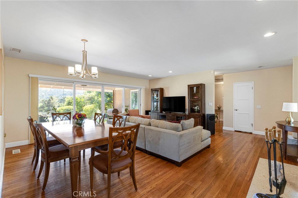 10070 Barling Street Property Photo 2