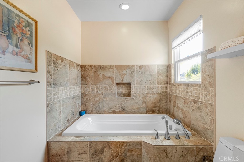 10070 Barling Street Property Photo 13