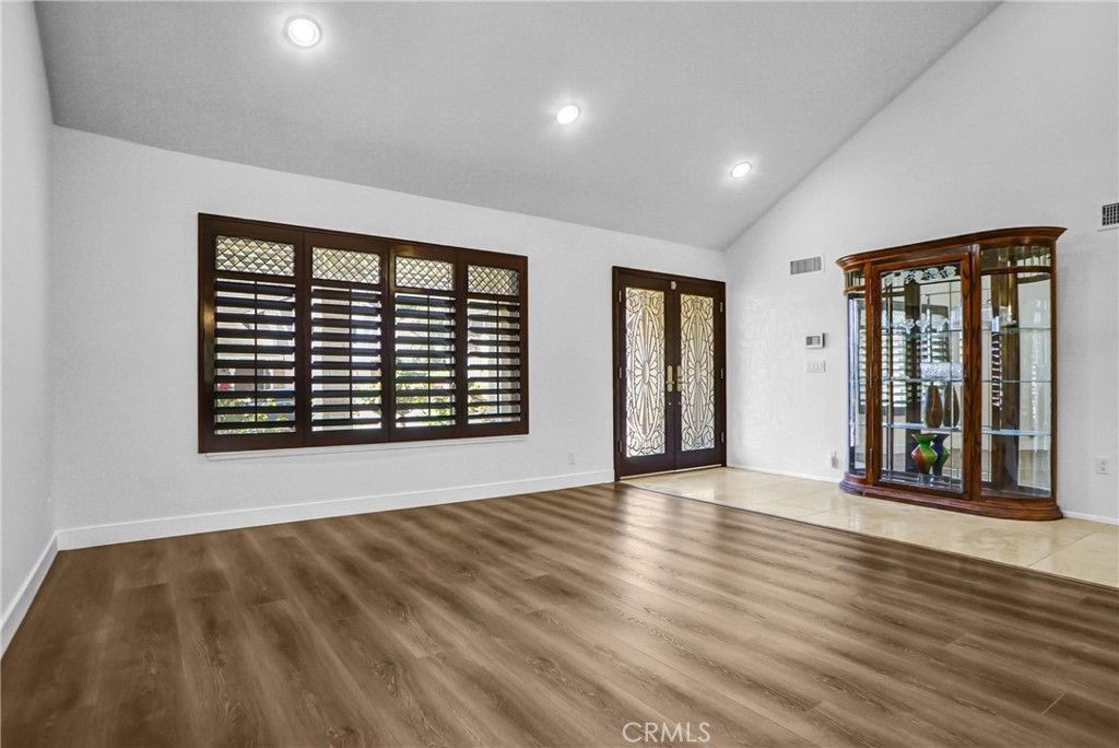 3835 Calle Alta Vista Property Photo 6