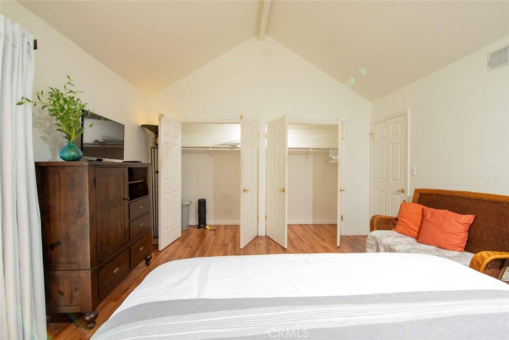 7310 Balboa Boulevard F Property Photo 29