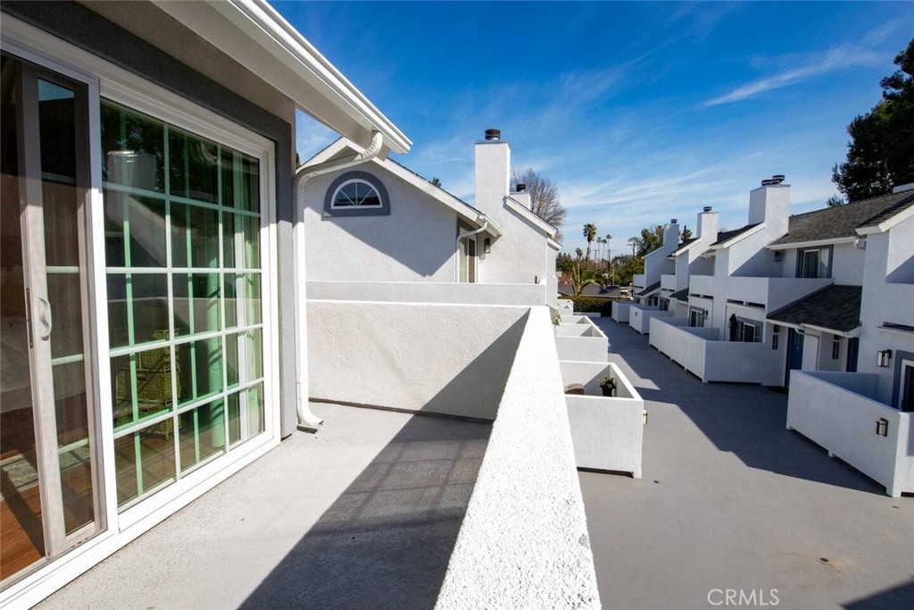 7310 Balboa Boulevard F Property Photo 36