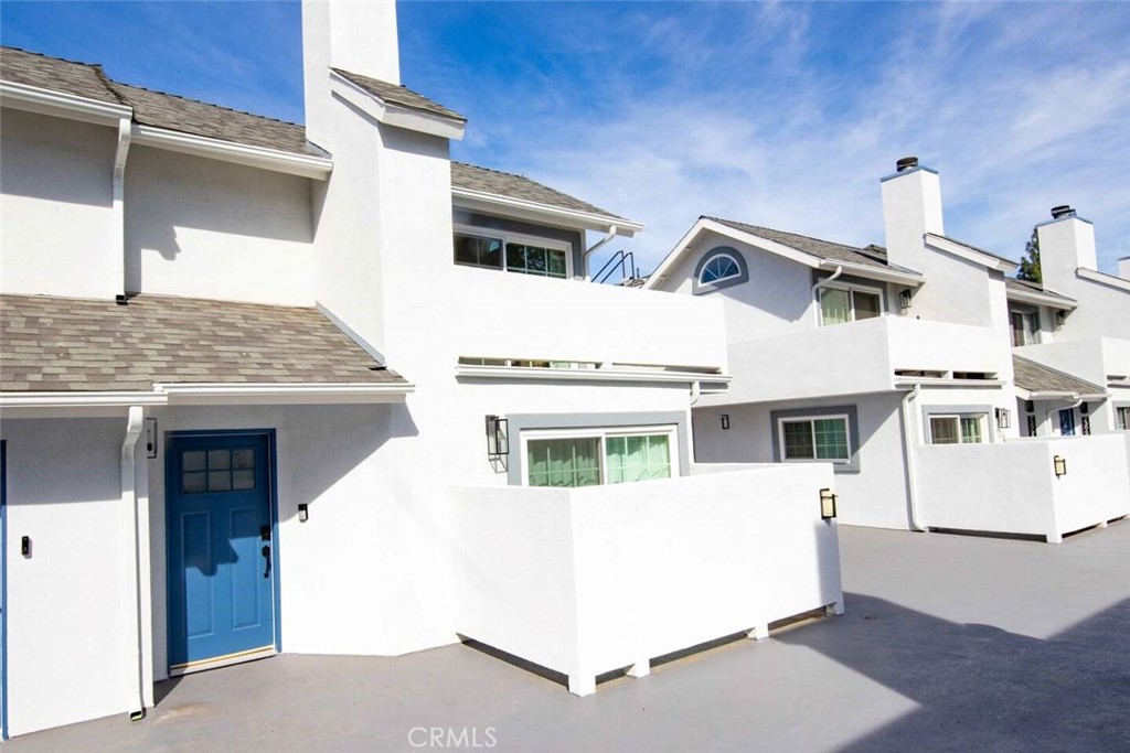 7310 Balboa Boulevard F Property Photo 56