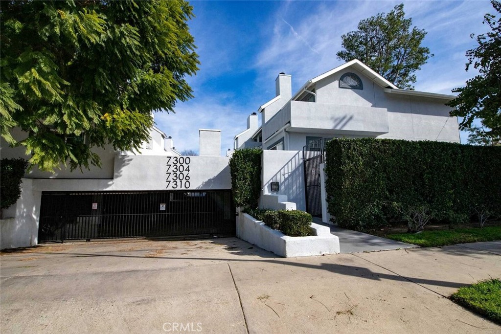 7310 Balboa Boulevard F Property Photo 61