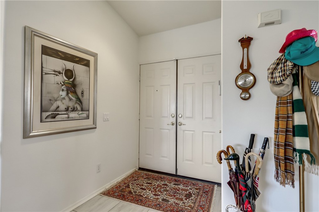 43760 Milan Court Property Photo 5