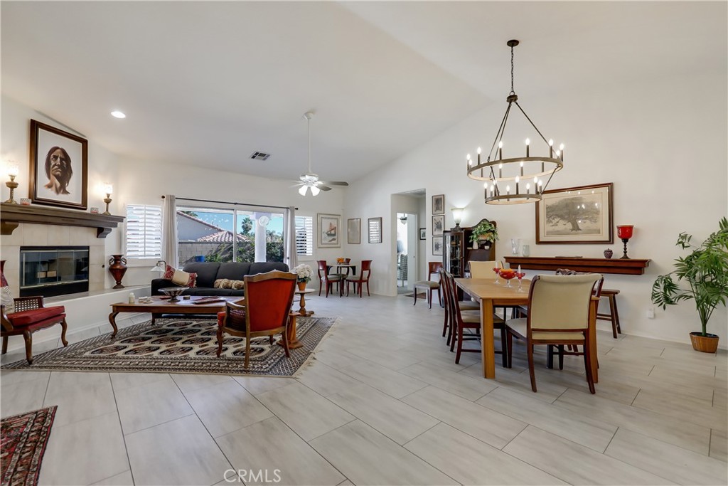 43760 Milan Court Property Photo 6