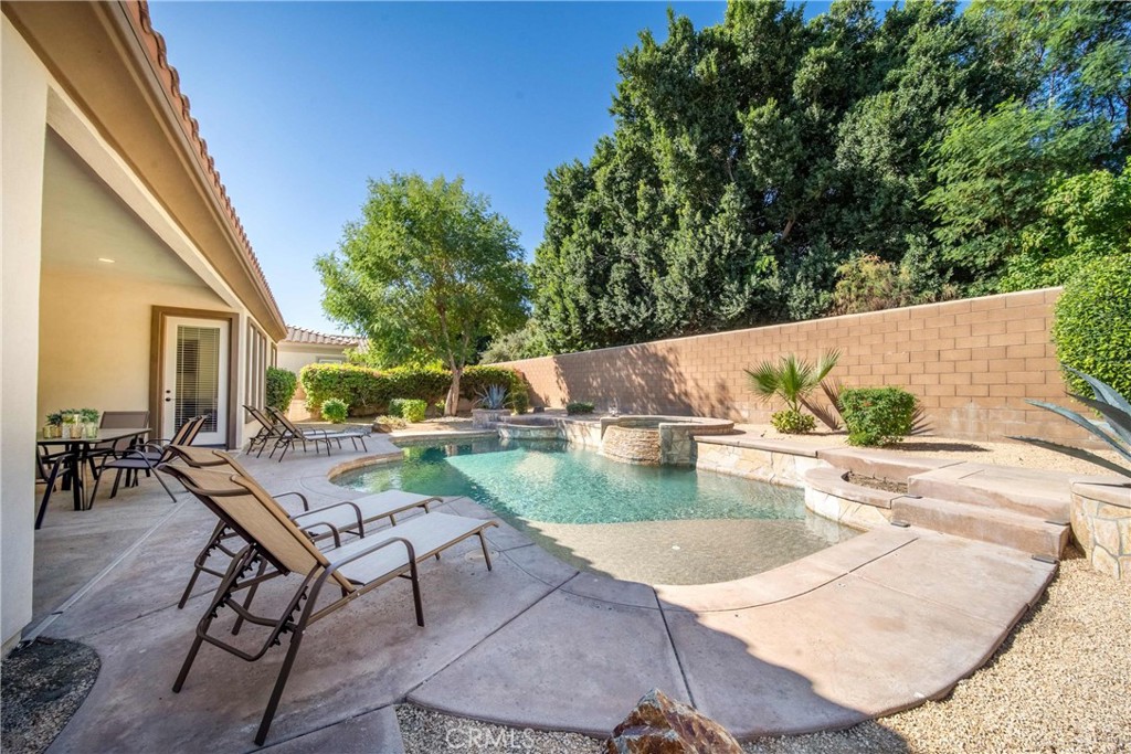 52345 Shining Star Property Photo 47