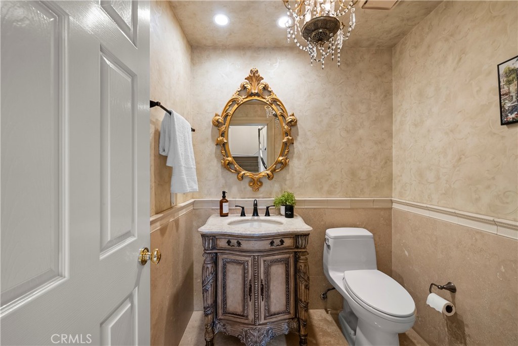 22239 Rolling Ridge Drive Property Photo 25