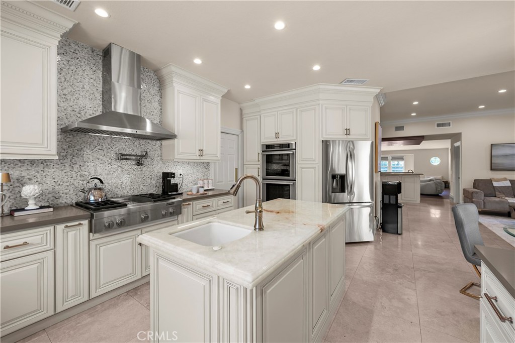 22239 Rolling Ridge Drive Property Photo 34