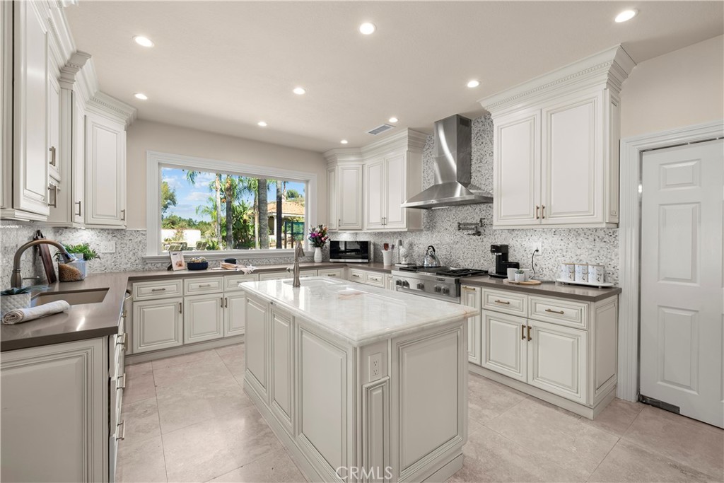 22239 Rolling Ridge Drive Property Photo 36