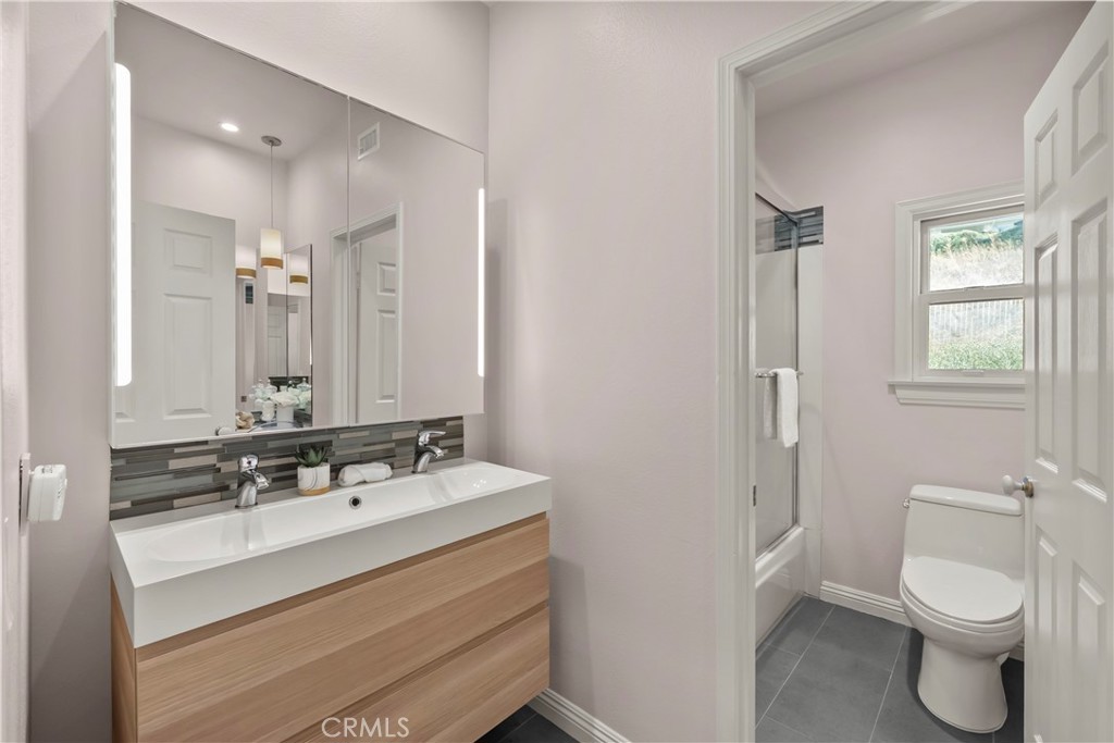 22239 Rolling Ridge Drive Property Photo 46