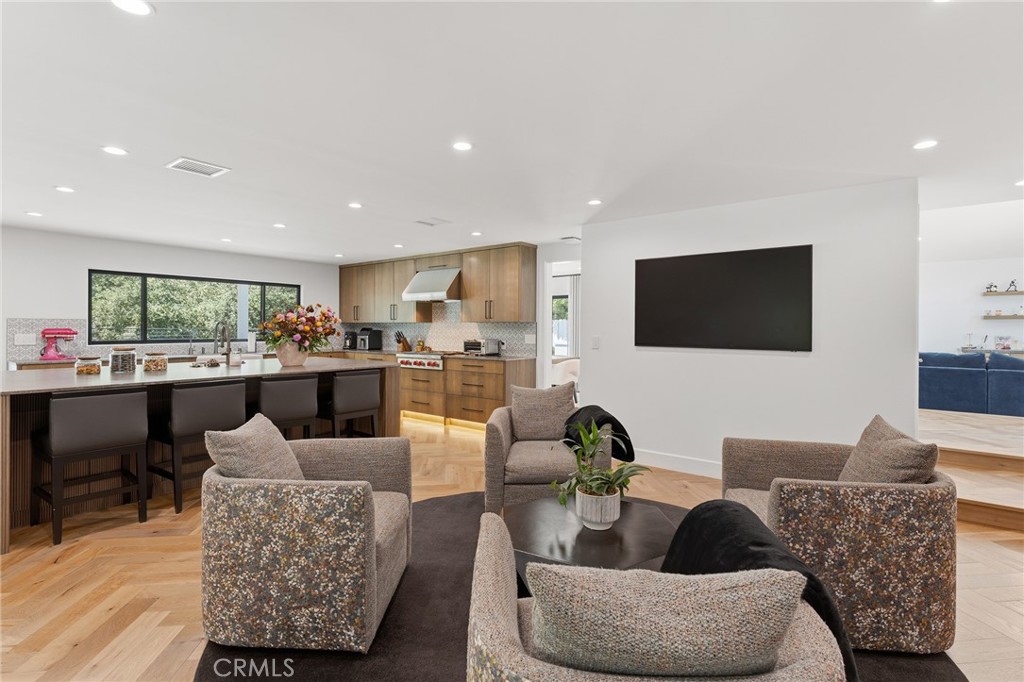 4425 Park Alisal Property Photo 8