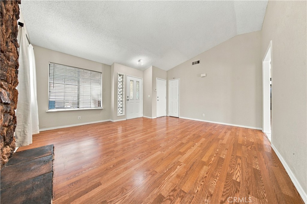 2533 Topaz Property Photo 4