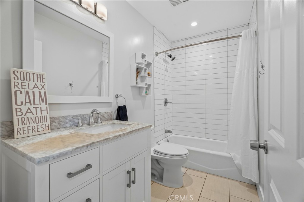 445 W Harvard Property Photo 17