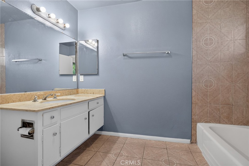 8355 Willis Avenue 18 Property Photo 17