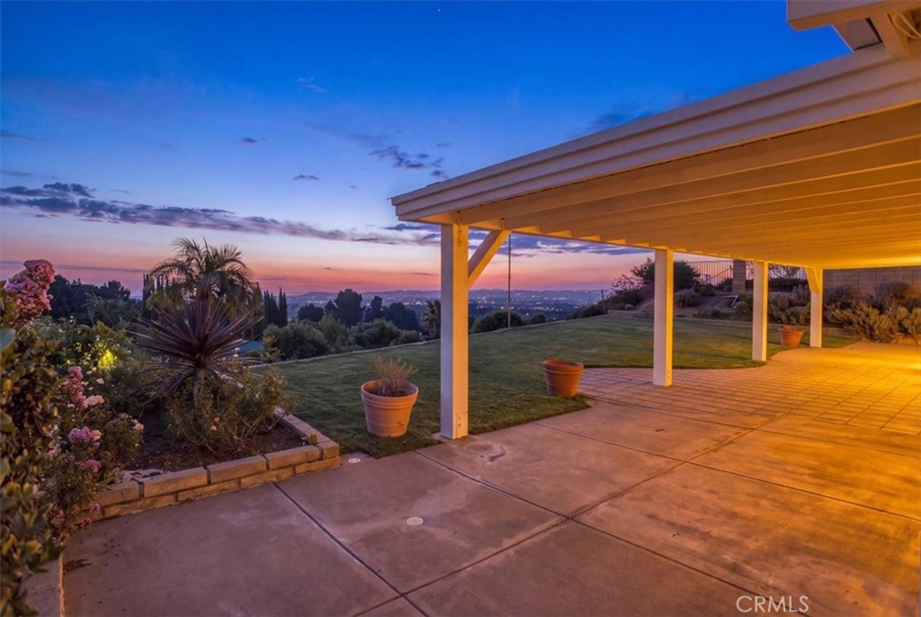 19110 Pala Mesa Place Property Photo 27