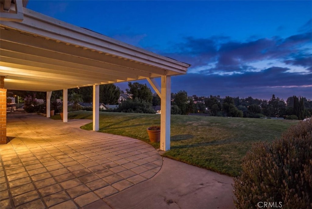 19110 Pala Mesa Place Property Photo 28
