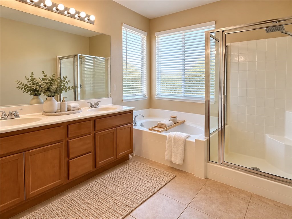 2421 Driftwood Property Photo 8