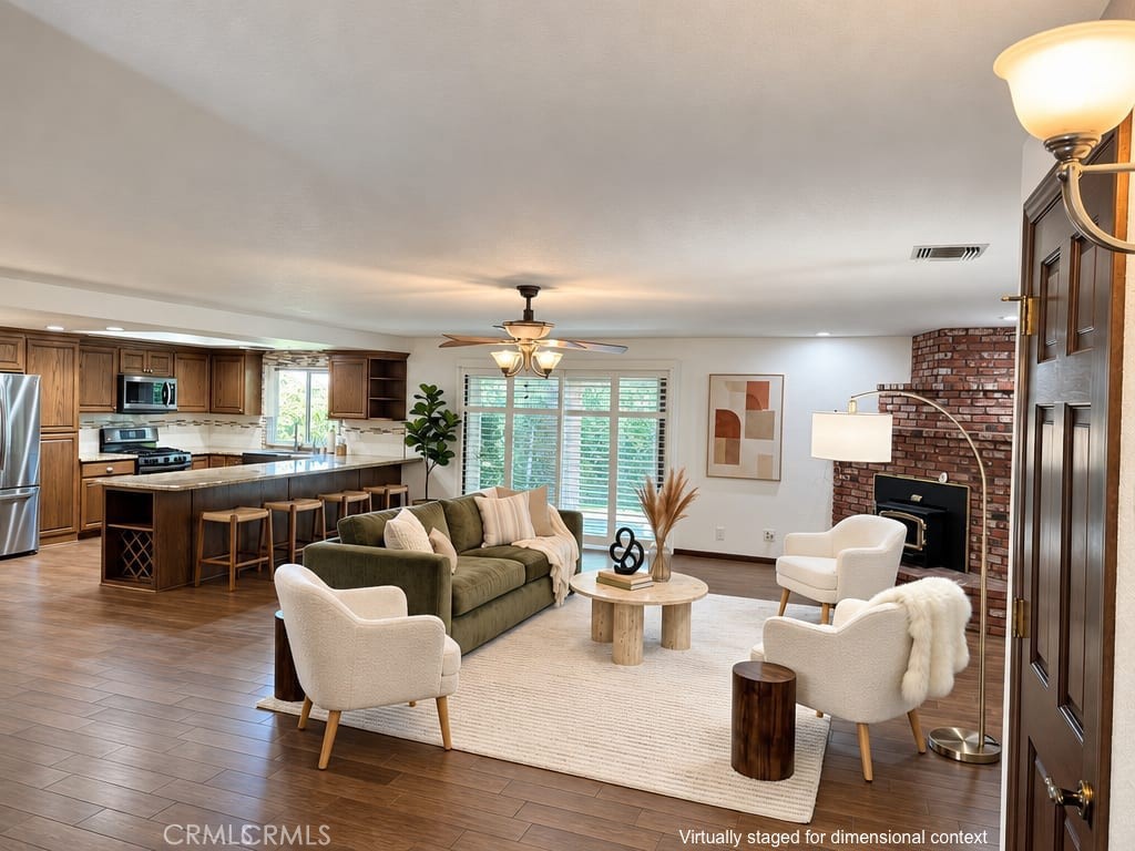 5837 W Avenue M2 Property Photo 3