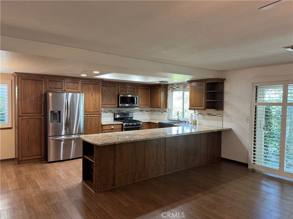5837 W Avenue M2 Property Photo 4