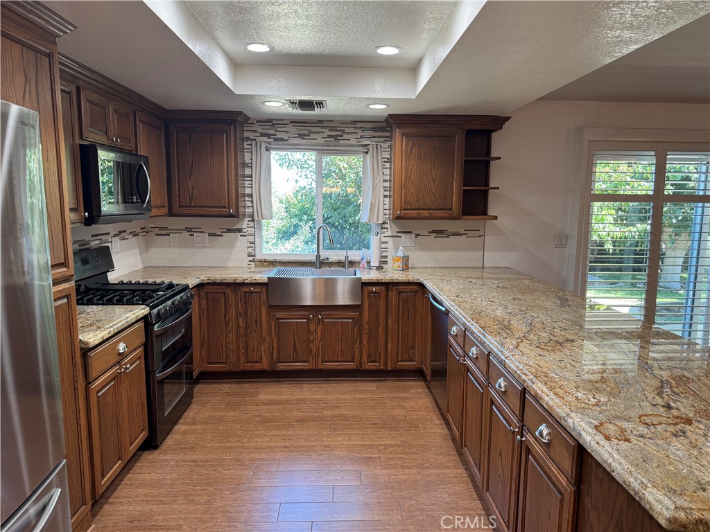 5837 W Avenue M2 Property Photo 6