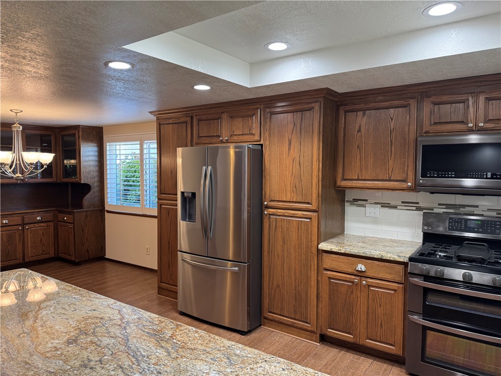 5837 W Avenue M2 Property Photo 9