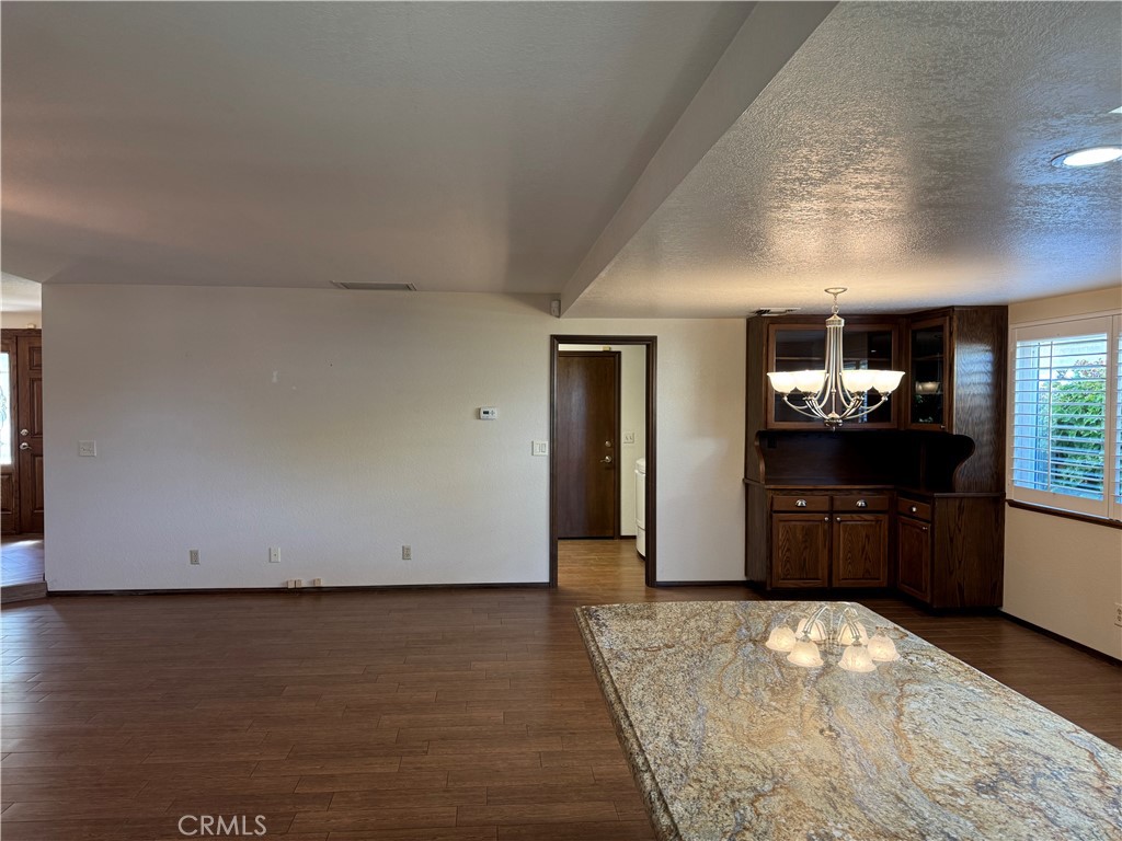 5837 W Avenue M2 Property Photo 10