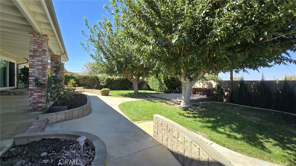 5837 W Avenue M2 Property Photo 38