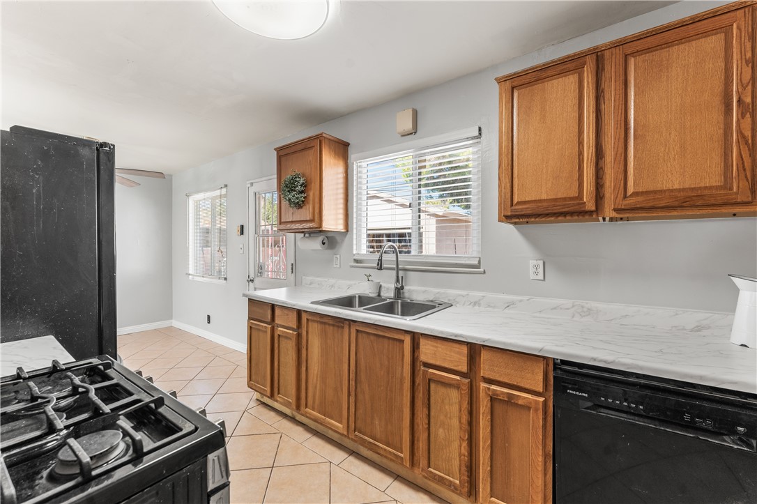 38457 31st E Property Photo 16