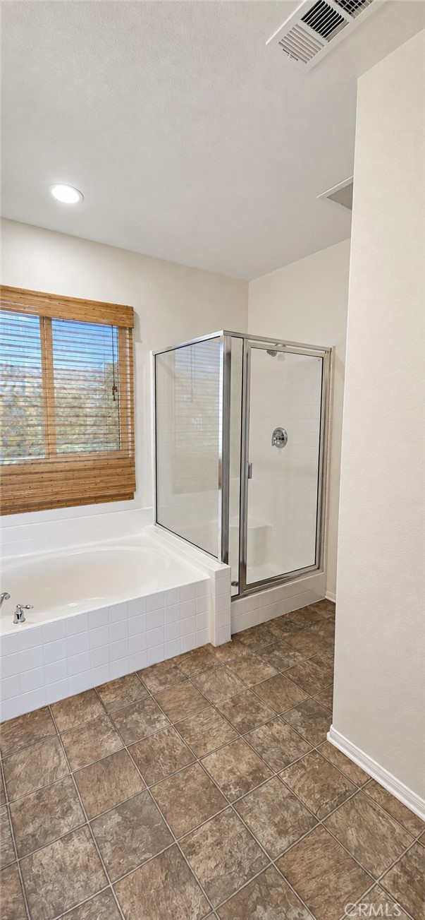 2525 Wicopy Court Property Photo 4