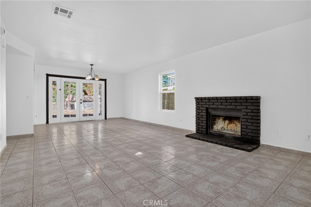 37723 Sandra Lane Property Photo 6