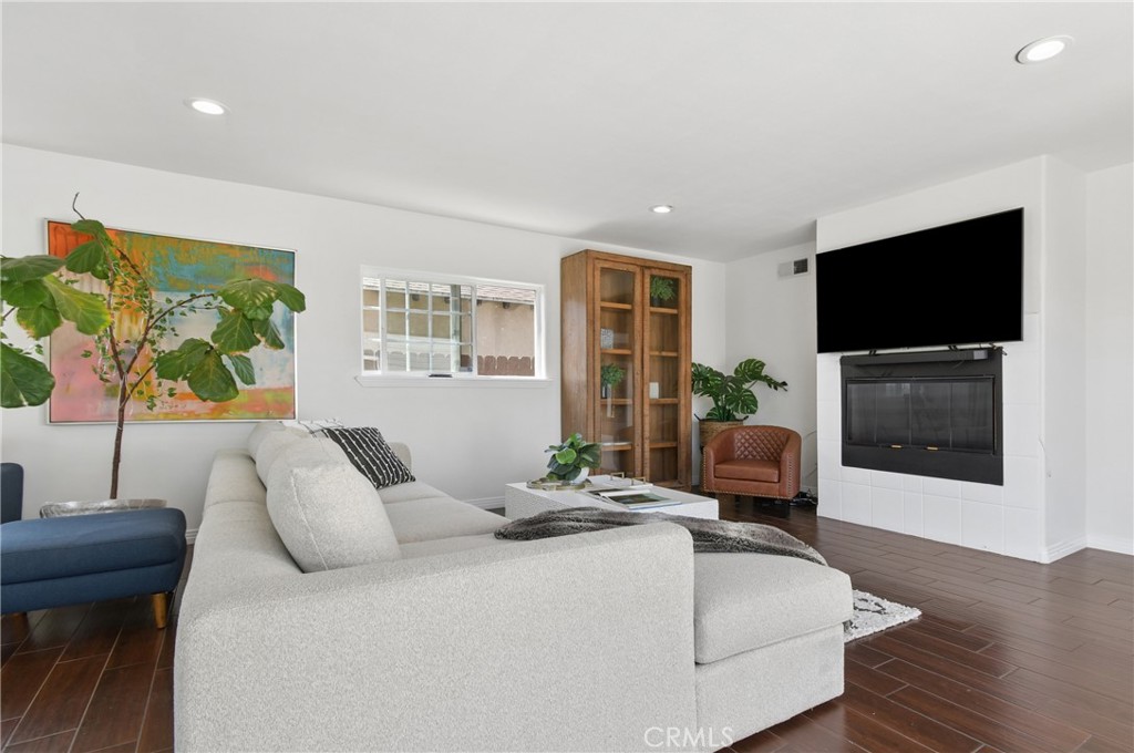 3132 W 152nd Street Property Photo 8