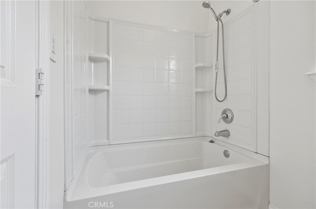3132 W 152nd Street Property Photo 18