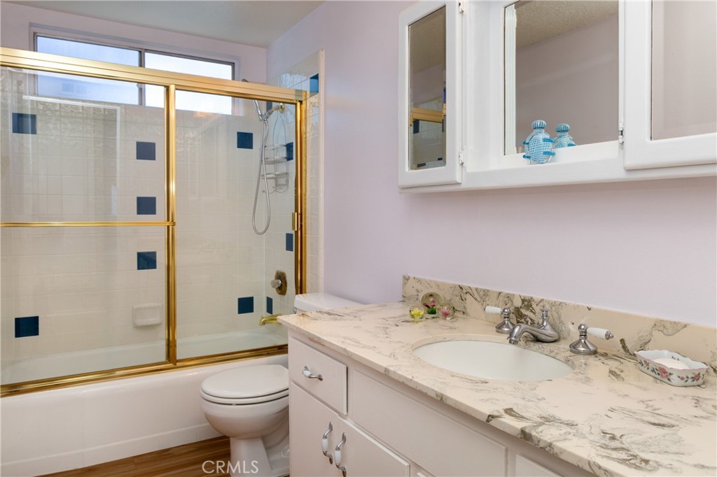 7055 Middlesbury Ridge Circle Property Photo 14