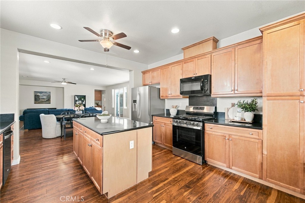 10300 Evora Lane Property Photo 16