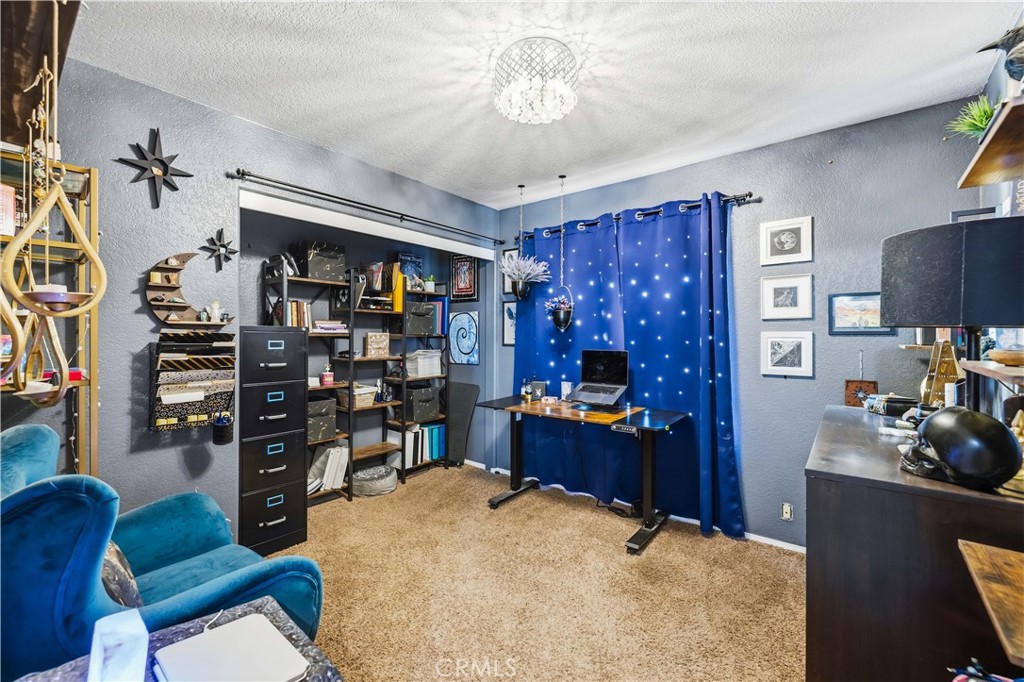 2317 Edam Street Property Photo 16