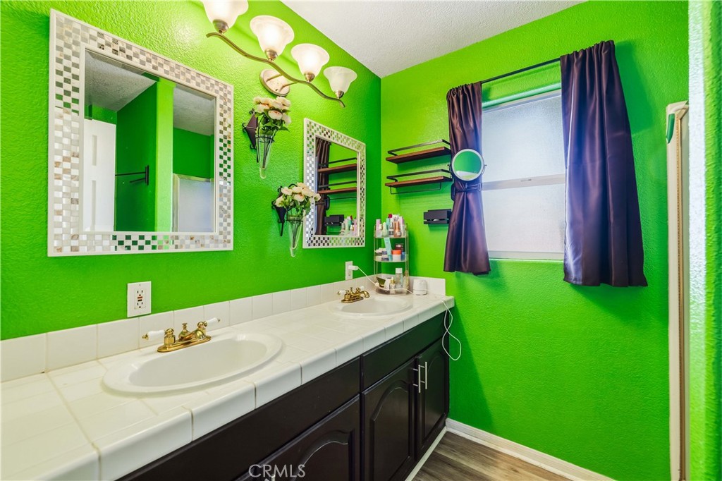 2317 Edam Street Property Photo 25