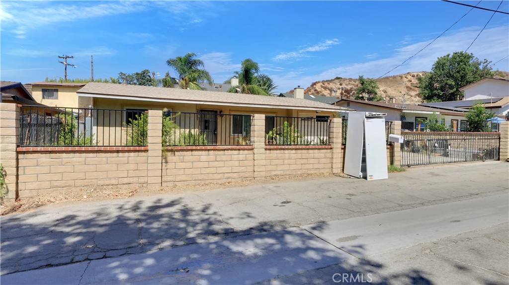 29751 Cromwell Property Photo 2