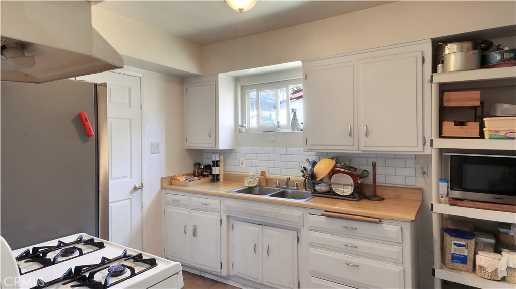 29751 Cromwell Property Photo 11