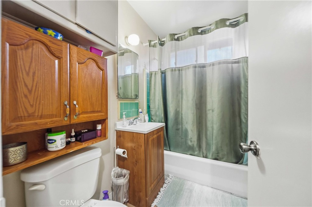 7244 Tujunga Avenue Property Photo 13