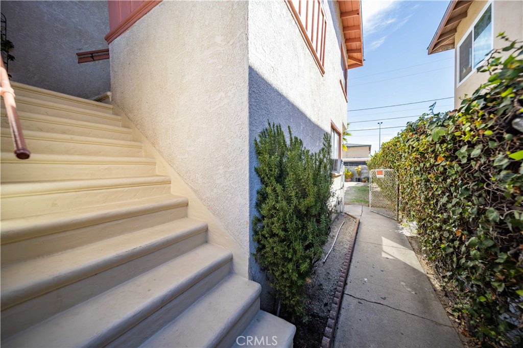 7244 Tujunga Avenue Property Photo 25