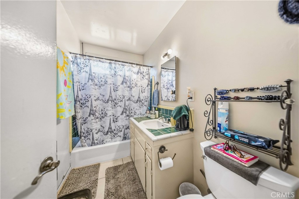 7244 Tujunga Avenue Property Photo 33