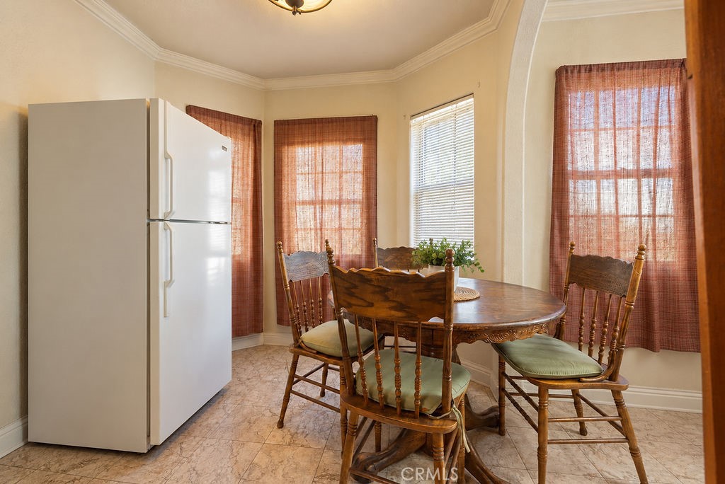 11430 Califa Street Property Photo 5