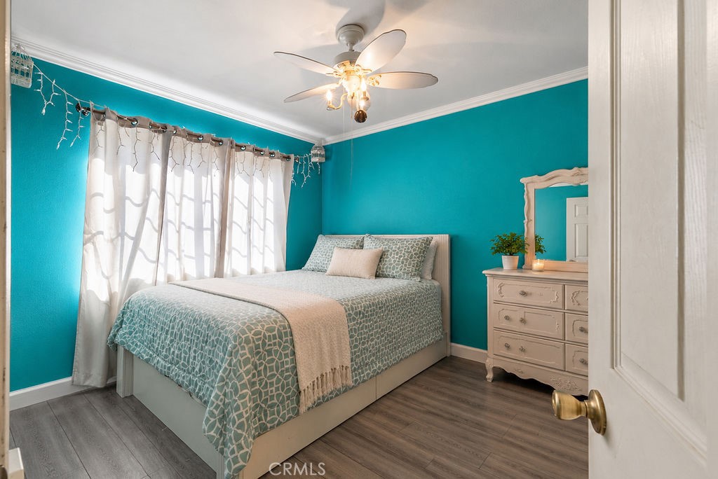 11430 Califa Street Property Photo 6